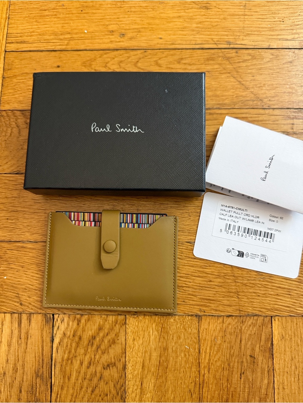 Paul Smith
Leather Credit card Holder With ‘Signature Stripe’ Pull Out